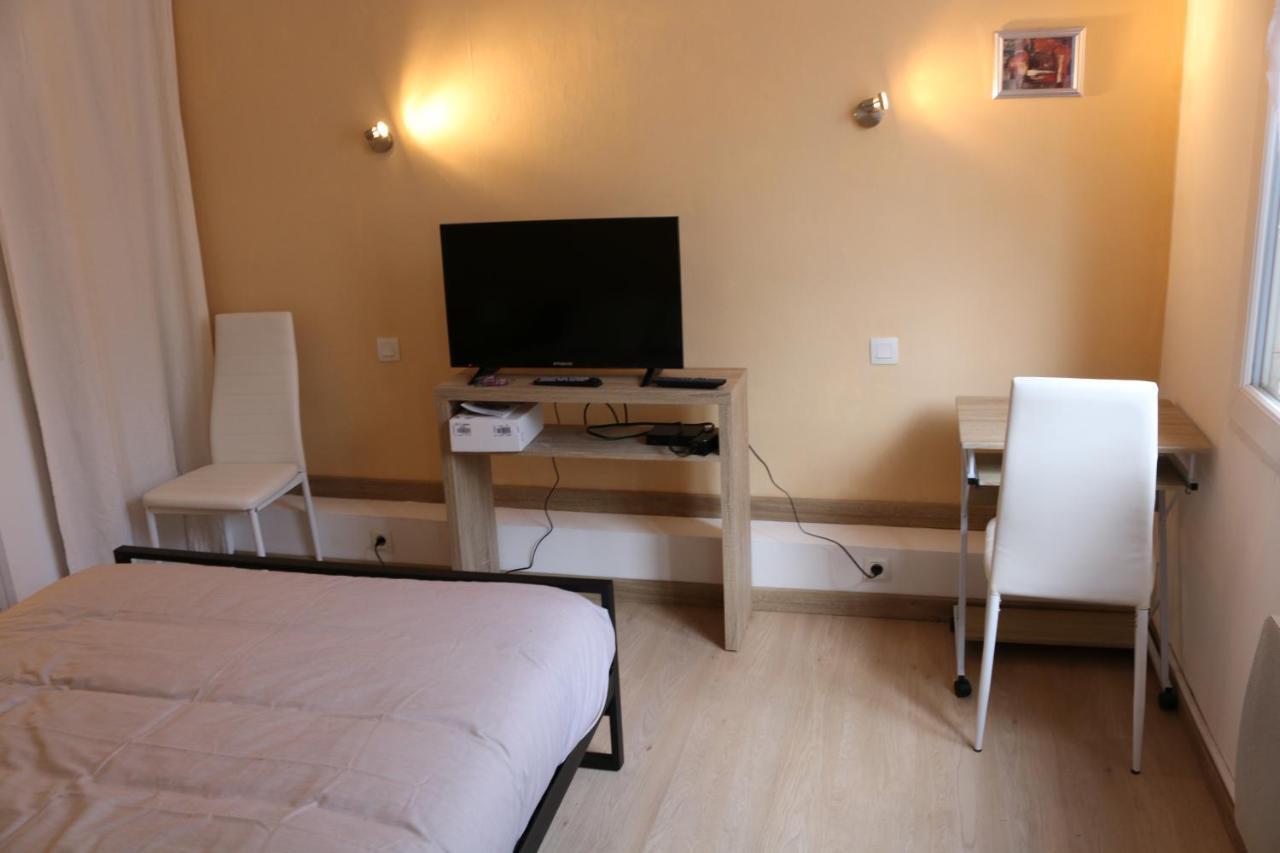 Studio Jardin Apartment Нарбон Екстериор снимка